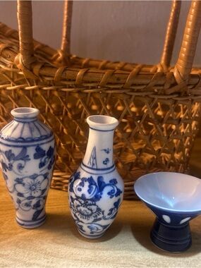 Chinoiserie Blue & White Mini Vases Set Of 2 + Sake Cup Trinket Shelf Decor
